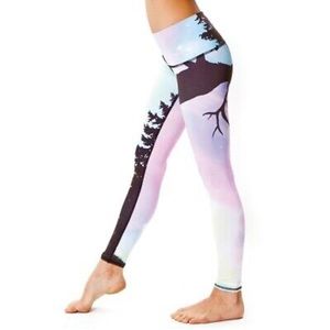 Teeki northern lights hot pants